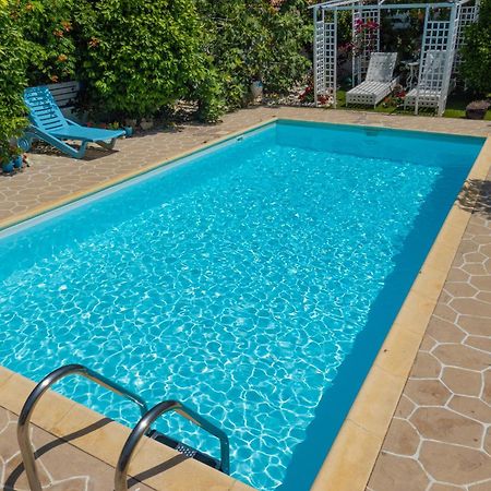 Greek Island Style 2 Bedroom Villa With Pool Next To The Sea Larnaca Extérieur photo