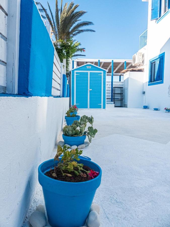 Greek Island Style 2 Bedroom Villa With Pool Next To The Sea Larnaca Extérieur photo