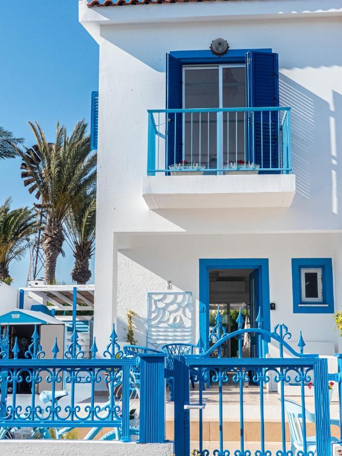 Greek Island Style 2 Bedroom Villa With Pool Next To The Sea Larnaca Extérieur photo