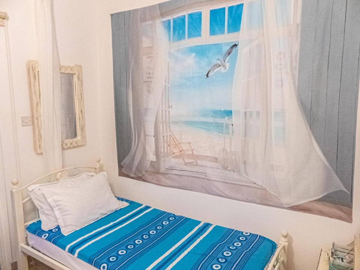 Greek Island Style 2 Bedroom Villa With Pool Next To The Sea Larnaca Extérieur photo