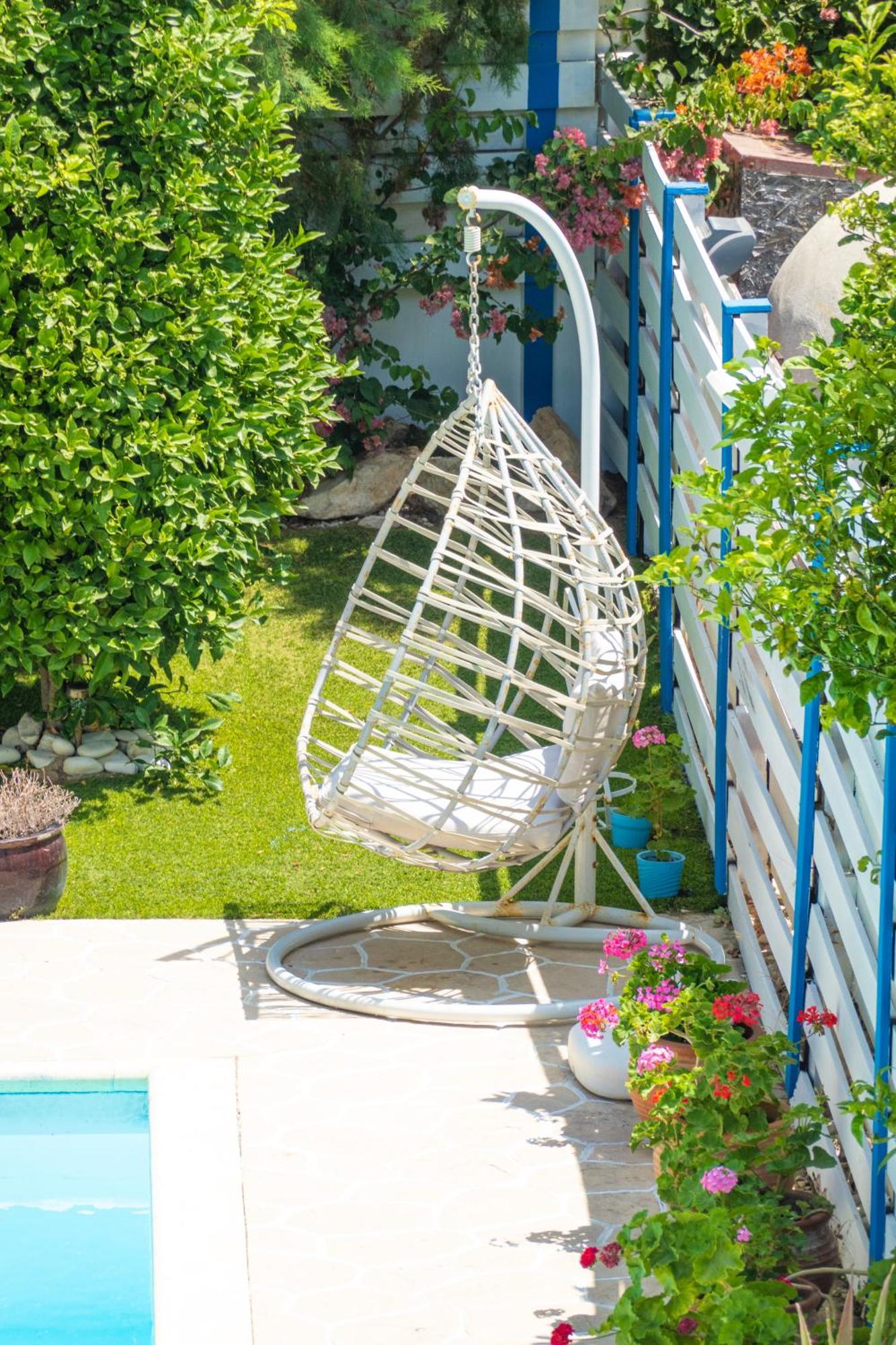 Greek Island Style 2 Bedroom Villa With Pool Next To The Sea Larnaca Extérieur photo